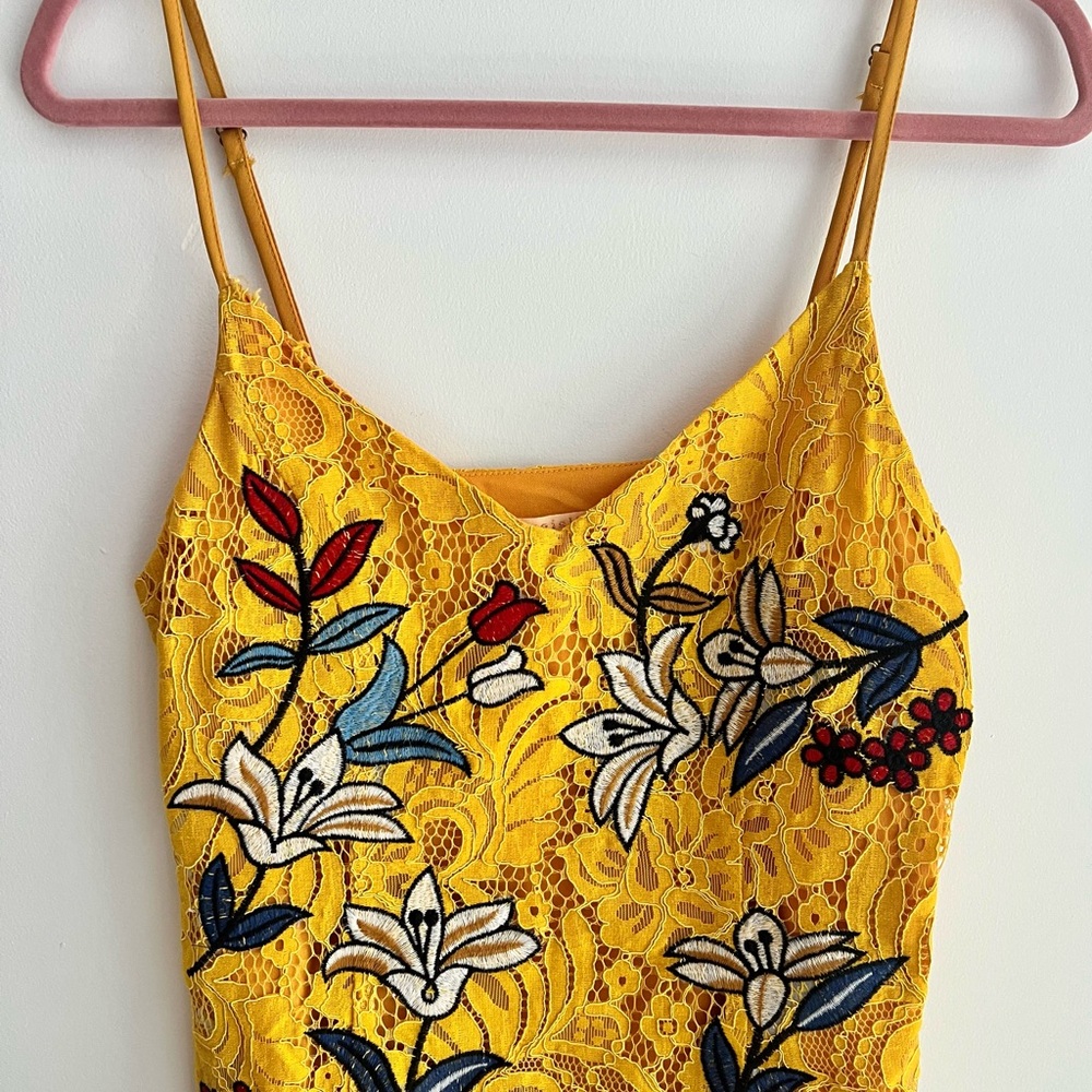 Nasty gal Floral Yellow Lace Dress - Picture 3 of 6